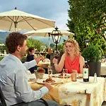 Salzano - - Restaurant Ξενοδοχείο