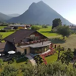 Salzano - - Restaurant Ξενοδοχείο Unterseen