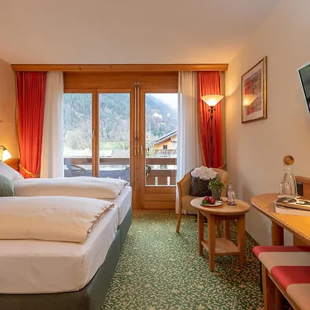 سالزانو - سبا - ريستورانت فندق 3*